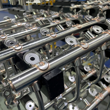 ���P��F��